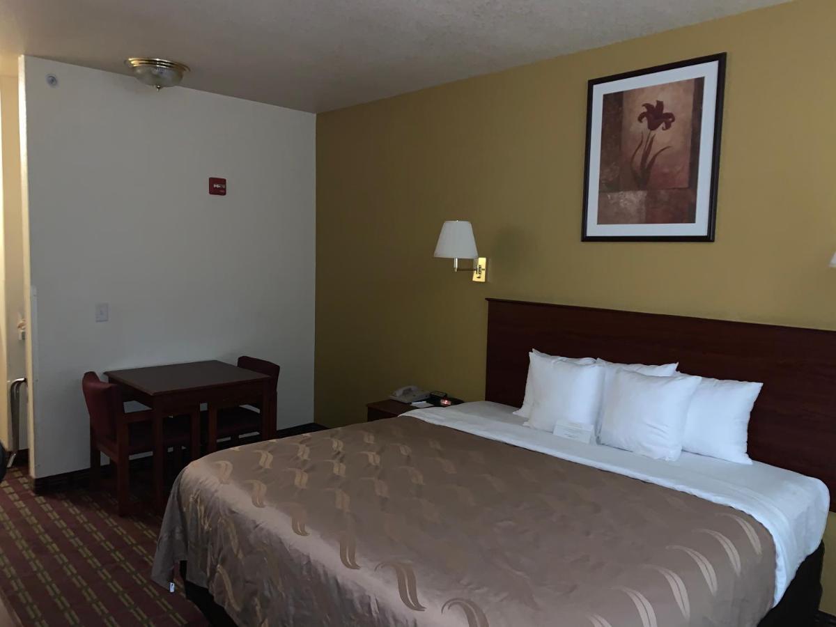 Holiday Inn Express - Wichita North - Park City By Ihg Eksteriør bilde